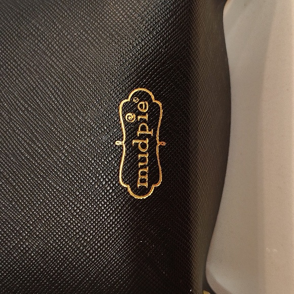 Mudpie Black Trinket Container "All The Things" Faux Gold Snaps 6.5" X 6.5" - Picture 3 of 6